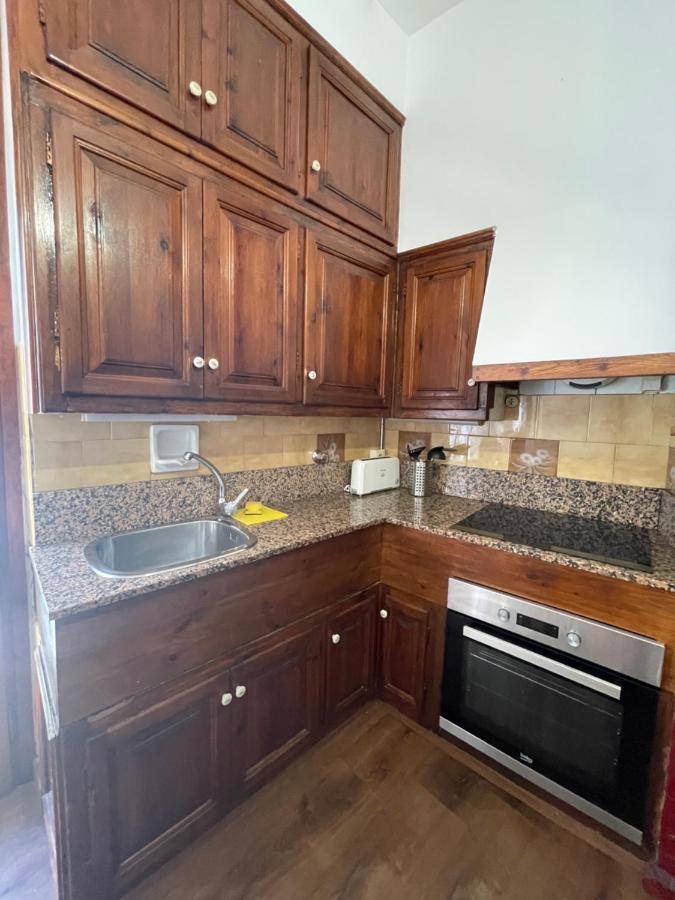 Apartaments Casa Vermella Кампродон Екстериор снимка